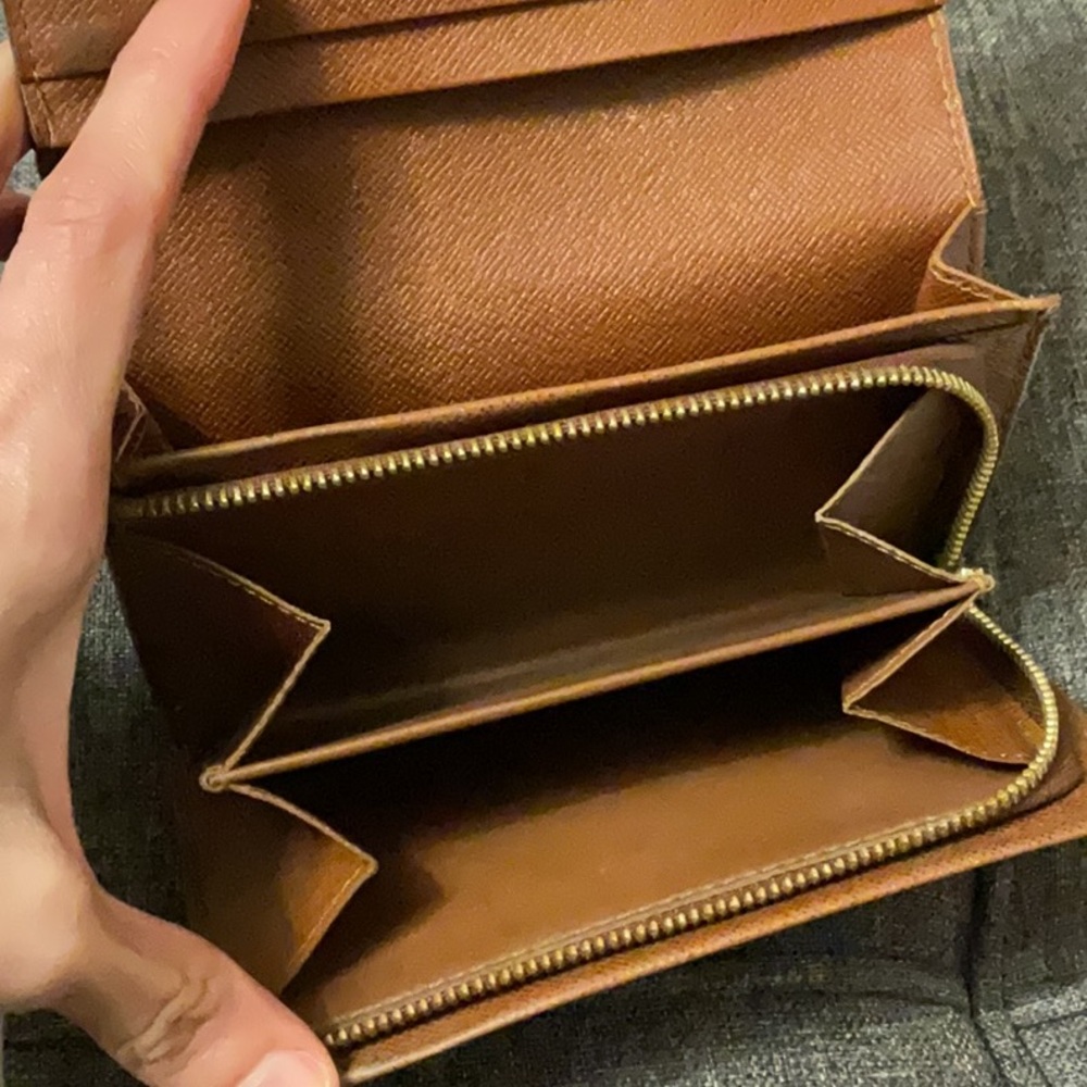 Louis Vuitton Leather Wallet With COA - Picture 11 of 16